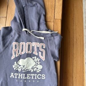 Roots Athletics Canada sweater dress Hoodie in purple and White